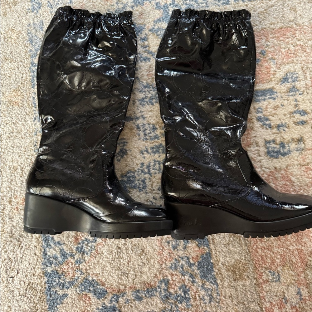 🌟🌟 Authentic COACH Ceejay Patent Leather Black Boot w/Wedge, Signature C-Sz 7